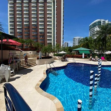 Barra Da Tijuca - 9 - Flat Premium Com Cozinha, Fogao Cooktop, Geladeira Grande, Smart Tv Grande, Lindo E Muitissimo Confortavel, Balsa Para A Praia Gratis E Estacionamento Gratuito 리오데자네이루 외부 사진
