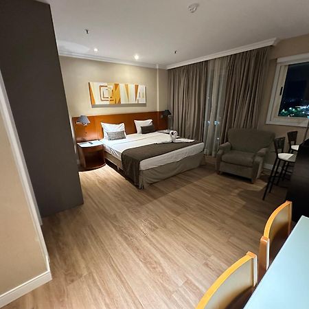 Barra Da Tijuca - 9 - Flat Premium Com Cozinha, Fogao Cooktop, Geladeira Grande, Smart Tv Grande, Lindo E Muitissimo Confortavel, Balsa Para A Praia Gratis E Estacionamento Gratuito 리오데자네이루 외부 사진