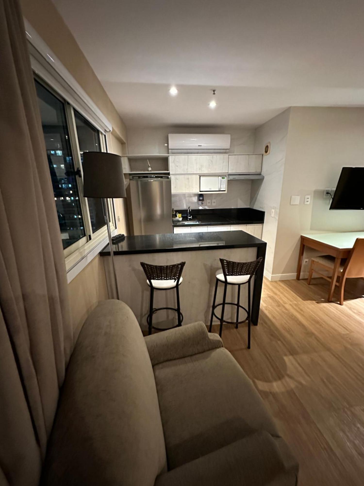 Barra Da Tijuca - 9 - Flat Premium Com Cozinha, Fogao Cooktop, Geladeira Grande, Smart Tv Grande, Lindo E Muitissimo Confortavel, Balsa Para A Praia Gratis E Estacionamento Gratuito 리오데자네이루 외부 사진