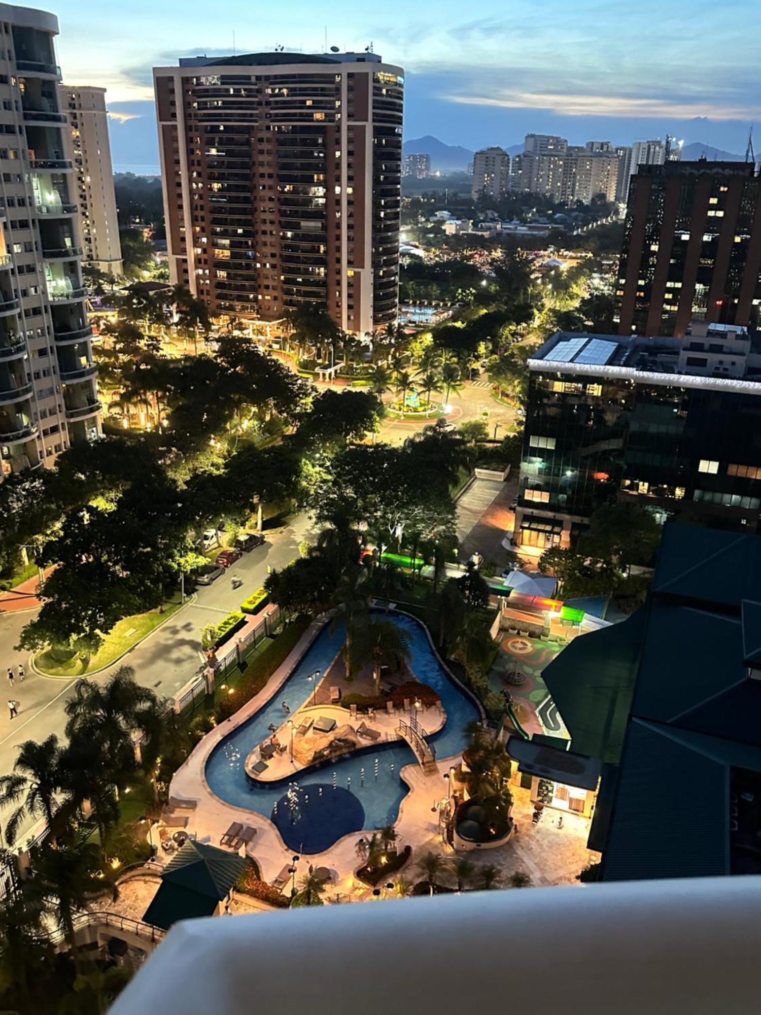 Barra Da Tijuca - 9 - Flat Premium Com Cozinha, Fogao Cooktop, Geladeira Grande, Smart Tv Grande, Lindo E Muitissimo Confortavel, Balsa Para A Praia Gratis E Estacionamento Gratuito 리오데자네이루 외부 사진